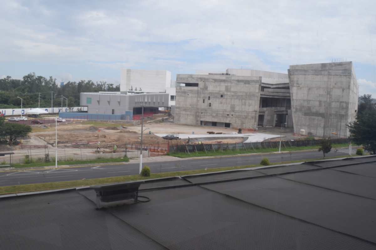 Last photo could not be loaded